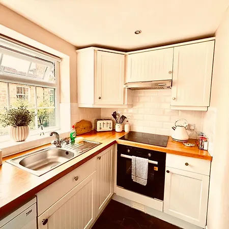 Fox - Cosy On Pateley High Street * Pateley Bridge