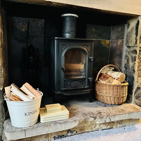 Fox - Cosy On Pateley High Street *