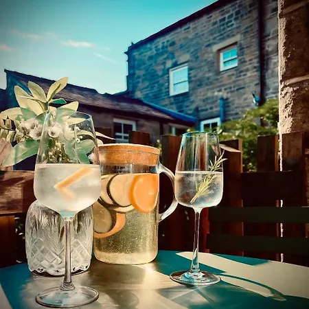 Fox - Cosy On Pateley High Street 페이틀리브리지